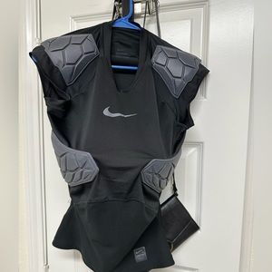 Men’s. black. Nike pro football pads. Small. Hardly worn